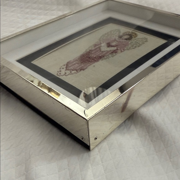 Elegant Needepoint Framed Angel Cross-Stitch Art in Silver and Pink. - Picture 4 of 11